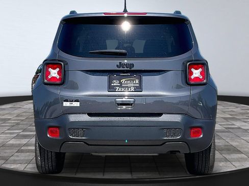 Used 2023 Jeep Renegade Altitude w/ Convenience Group I AWD/4WD image 4