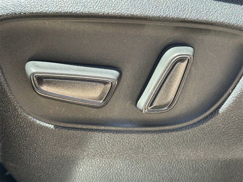 Certified 2024 Toyota Highlander LE image 22