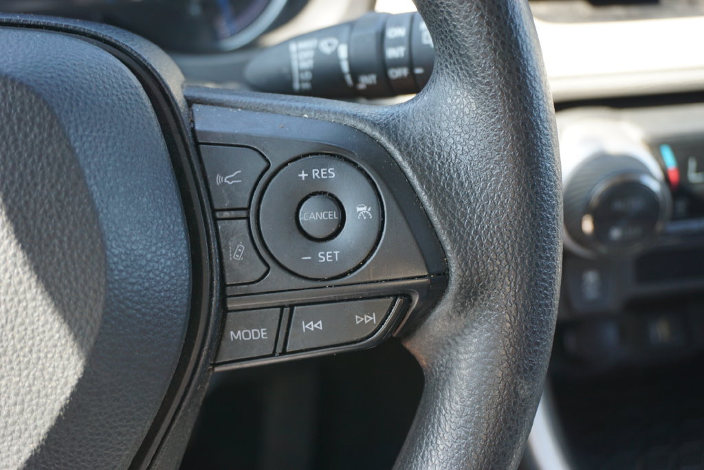 Used 2024 Toyota RAV4 XLE AWD/4WD image 24