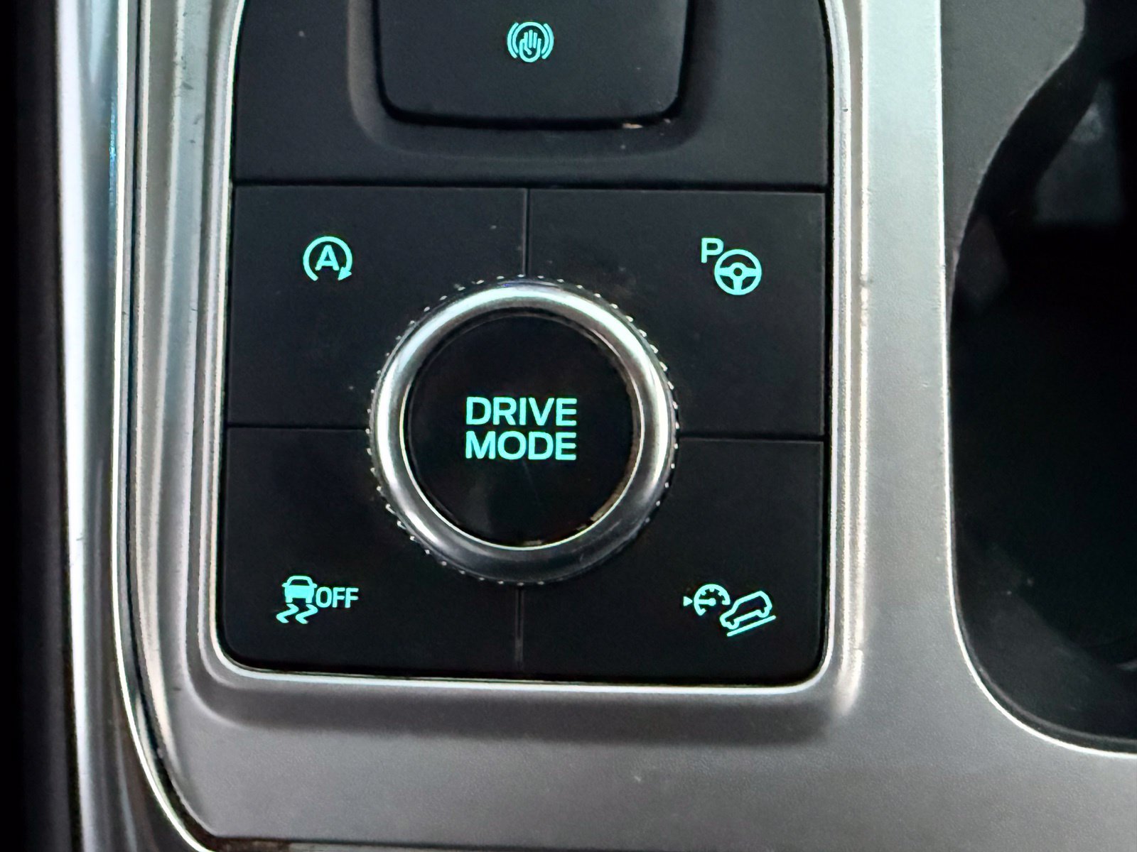 Used 2020 Ford Explorer ST w/ ST Street Pack AWD/4WD image 30
