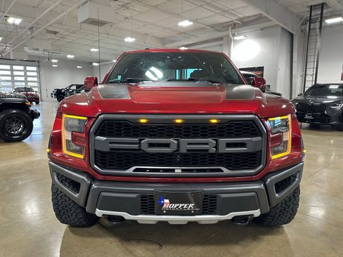 Used 2018 Ford F150 Raptor w/ Equipment Group 802A Luxury image 2
