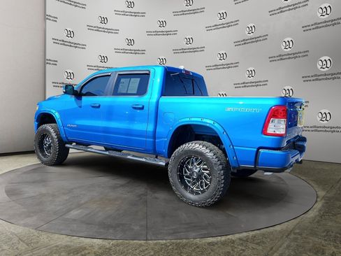 Used 2022 RAM 1500 Big Horn AWD/4WD image 3
