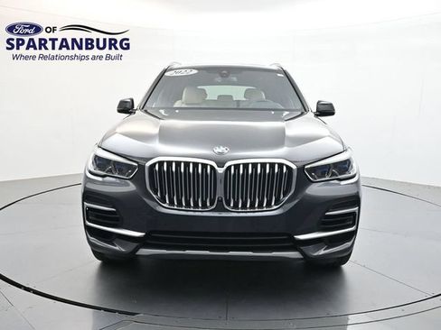 Used 2022 BMW X5 xDrive40i w/ Executive Package AWD/4WD image 2