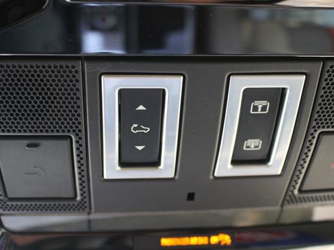 Used 2016 Land Rover Range Rover Supercharged AWD/4WD image 57