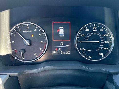 Used 2024 Subaru Crosstrek 2.5i Limited w/ Crosstrek Mirror Package image 23