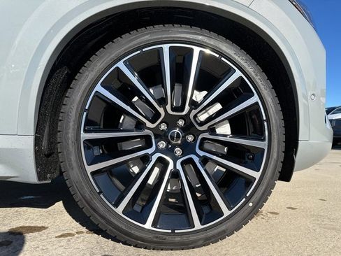New 2026 Volvo XC90 B6 Ultra image 9