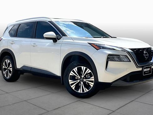 Used 2023 Nissan Rogue SV w/ SV Premium B Package FWD image 3