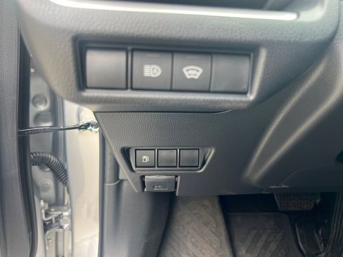 New 2026 Toyota Prius LE FWD image 17