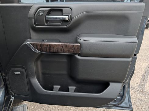 Used 2019 GMC Sierra 1500 Denali w/ Denali Ultimate Package AWD/4WD image 18