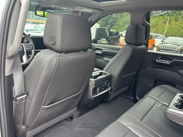 Used 2025 GMC Sierra 2500 SLT w/ SLT Convenience Package AWD/4WD image 32