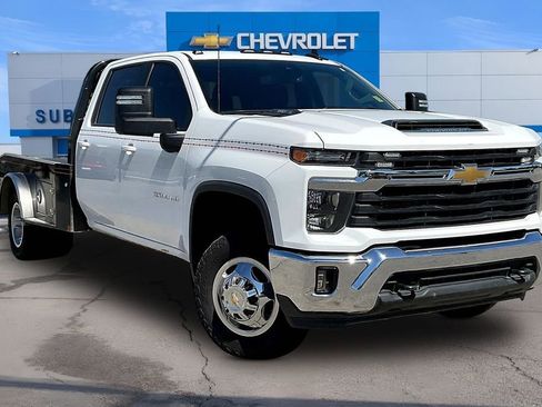 Used 2024 Chevrolet Silverado 3500 LT w/ Convenience Package AWD/4WD image 10
