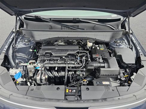 Used 2025 Hyundai Kona SEL image 9