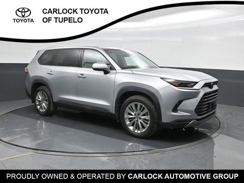 Used 2024 Toyota Grand Highlander Platinum image 5