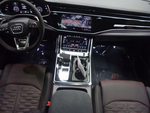 New 2026 Audi RS Q8 performance image 8