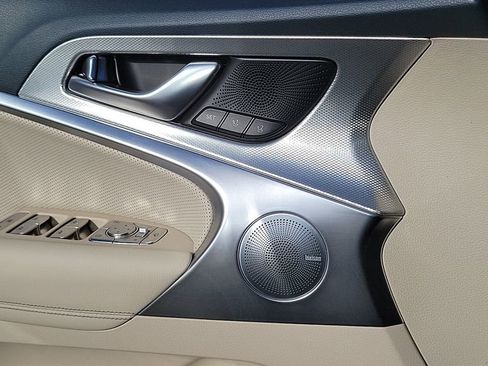 Used 2026 Genesis G70 2.5T Prestige image 31