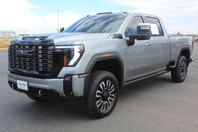 Used 2025 GMC Sierra 2500 Denali Ultimate AWD/4WD image 7