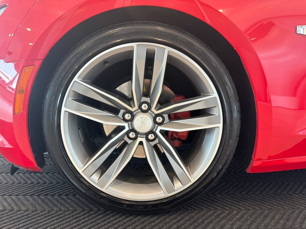 Used 2017 Chevrolet Camaro LT w/ RS Package RWD image 11