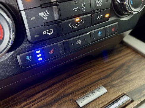 Used 2018 Ford F150 Lariat AWD/4WD image 23