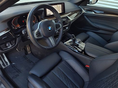 Used 2023 BMW 530i w/ M Sport Package image 11