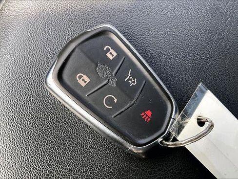 Used 2023 Cadillac XT6 Premium Luxury w/ Technology Package image 35