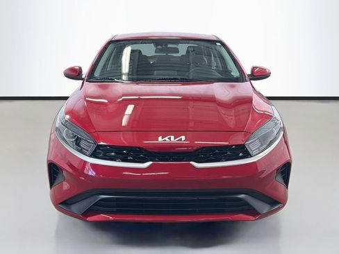 Used 2022 Kia Forte LXS FWD image 3