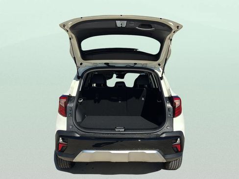 New 2026 Kia Seltos S FWD image 9