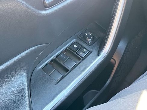 Used 2024 Toyota RAV4 LE image 33