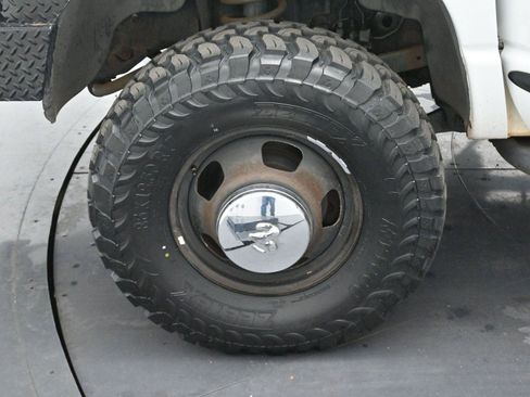 Used 2005 Dodge Ram 3500 Truck SLT image 25