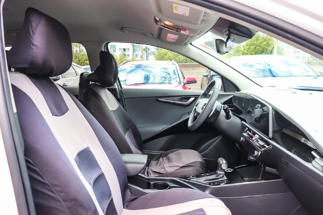 Used 2024 Kia Niro EX FWD image 17