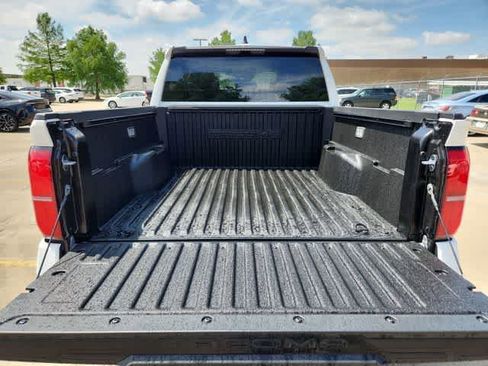 New 2026 Toyota Tacoma SR5 AWD/4WD image 17