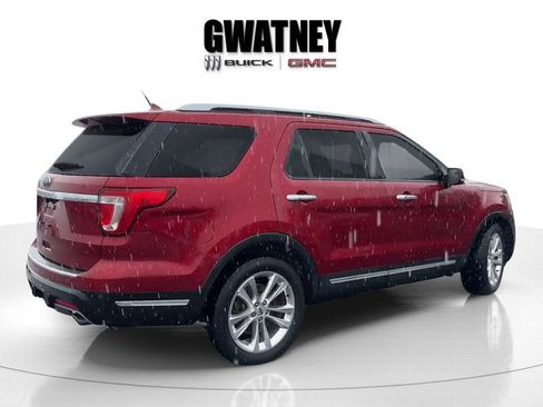 Used 2018 Ford Explorer Limited FWD image 4