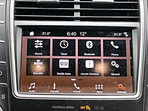 Used 2019 Lincoln Nautilus Premier AWD/4WD image 20
