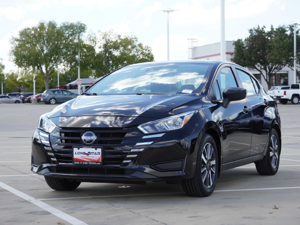 Used 2024 Nissan Versa S w/ S Plus Package FWD image 4