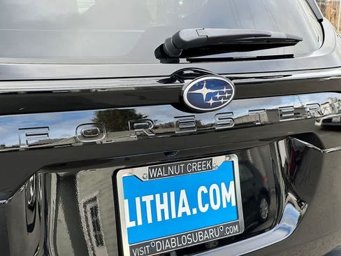 Used 2026 Subaru Forester Premium AWD/4WD image 7
