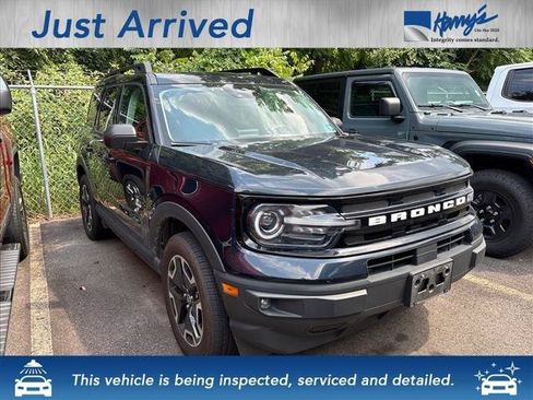 Used 2023 Ford Bronco Sport Outer Banks w/ Tech Package AWD/4WD image 2