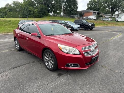 Used 2013 Chevrolet Malibu LTZ FWD image 2