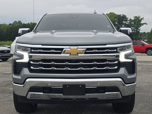Used 2025 Chevrolet Silverado 1500 LTZ w/ LTZ Premium Package AWD/4WD image 8