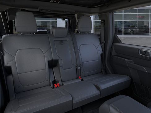 New 2025 Ford Bronco Outer Banks image 11