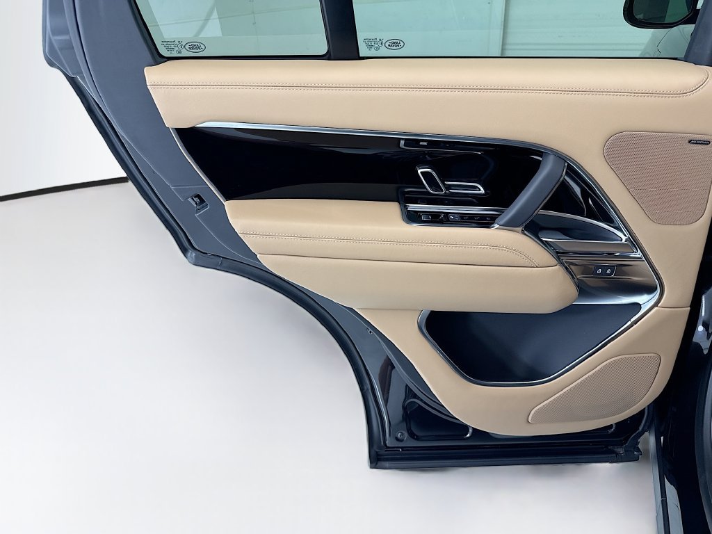New 2026 Land Rover Range Rover SE AWD/4WD image 24