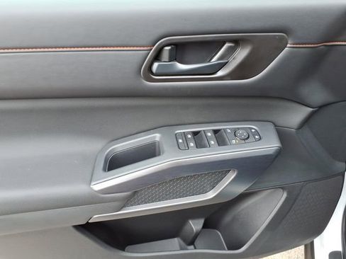 New 2026 Nissan Pathfinder Rock Creek image 5