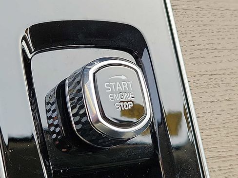 Used 2026 Volvo XC90 B6 Plus w/ Protection Package Premier image 23