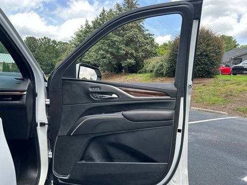 Used 2021 Cadillac Escalade Premium Luxury w/ Driver Assist Tech Package AWD/4WD image 62