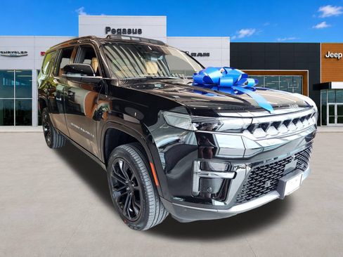New 2026 Jeep Grand Wagoneer Summit AWD/4WD image 2