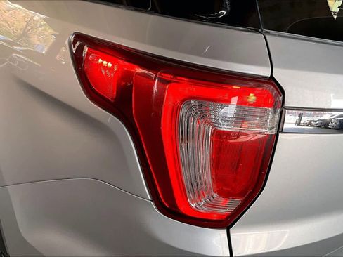 Used 2016 Ford Explorer FWD image 28