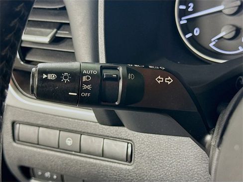 Certified 2021 Nissan Rogue SL w/ Premium Package image 15