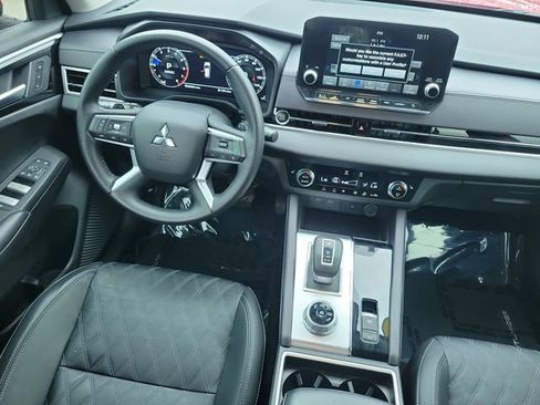 Used 2024 Mitsubishi Outlander SEL FWD image 16