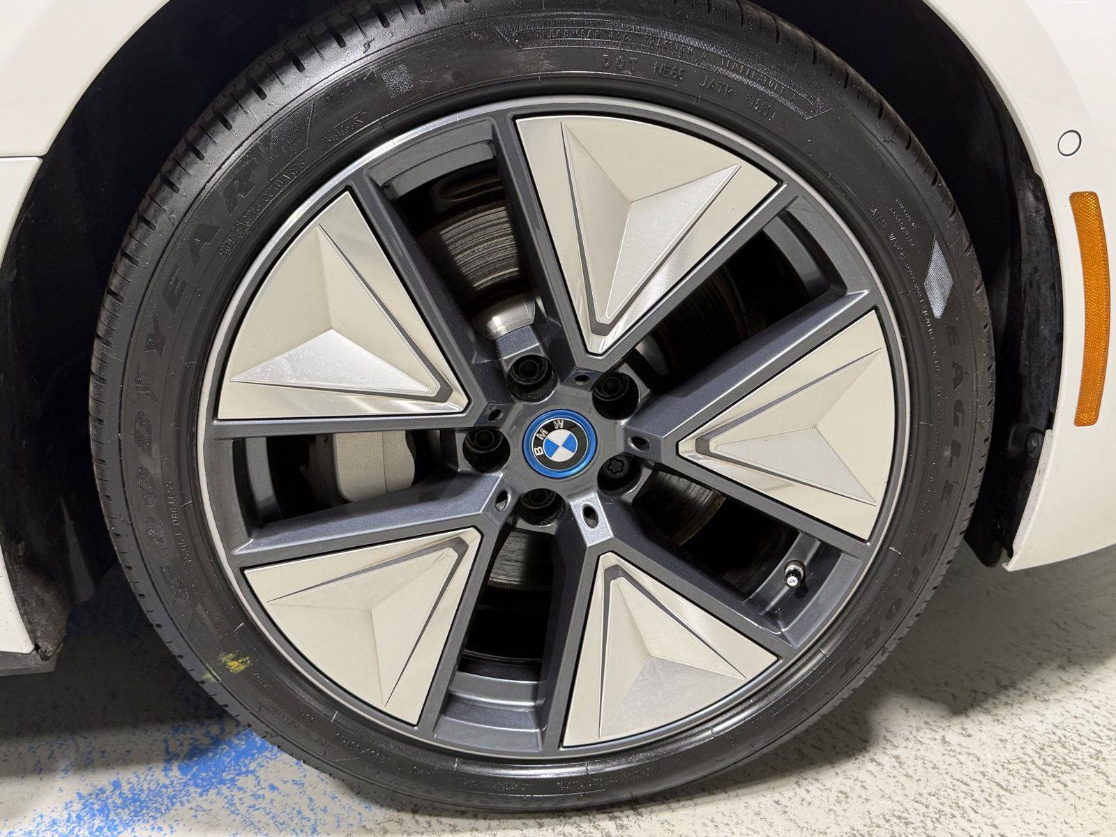 Used 2024 BMW i4 xDrive40i w/ Premium Package AWD/4WD image 33