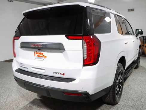Used 2021 GMC Yukon AT4 w/ Technology Package AWD/4WD image 7
