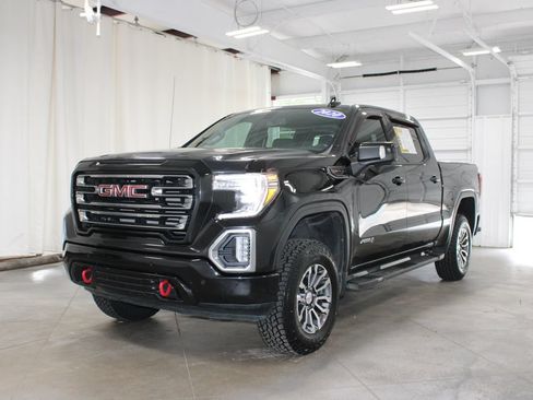 Used 2020 GMC Sierra 1500 AT4 w/ AT4 Premium Package AWD/4WD image 4