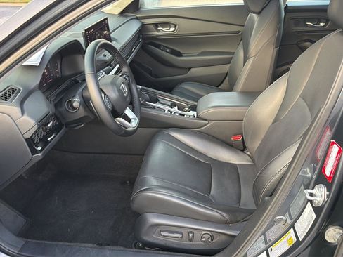Used 2023 Honda Accord Touring image 10